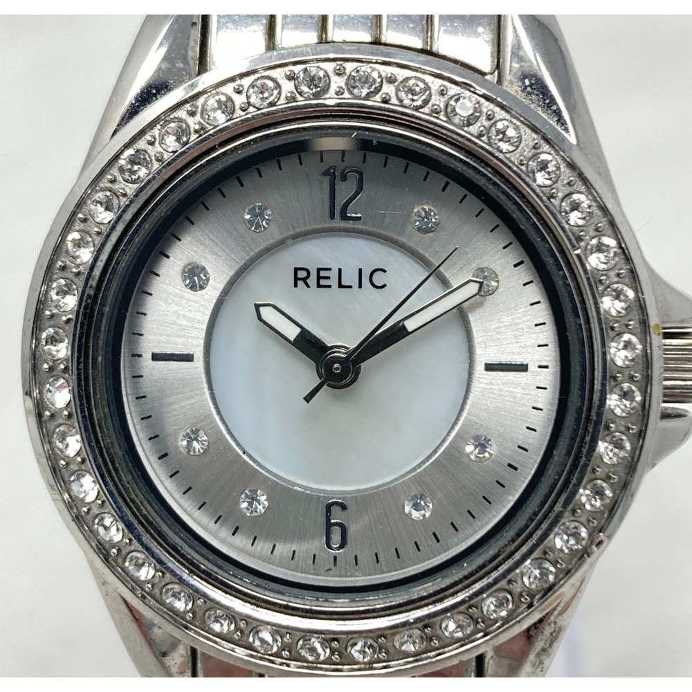 Relic Watch Women 30mm Silver Tone MOP Dial Crystal Bezel 30M New Battery 6.25"